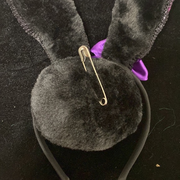 Black bunny accesories - Picture 4 of 4